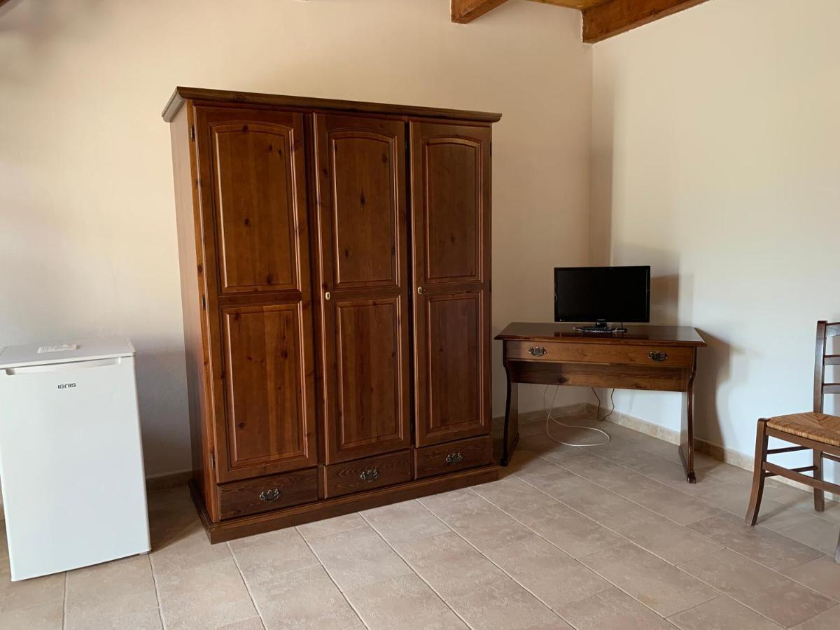 Agriturismo Terra Noas Villaurbana Buitenkant foto